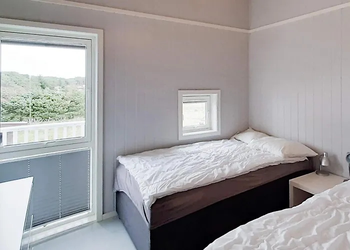 4 Person In Farsund-by Traum *